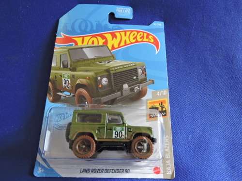 Hot Wheels Land Rover Defender 90 ( Green with mud ) Long Card  # BAKKIE BONANZA #......