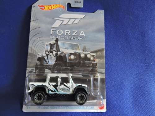 Hot Wheels Land Rover Defender Double Cab ( FORZA White Camo ) Long Card  # BAKKIE BONANZA #.....