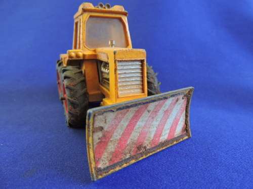 Matchbox Lesney Super Kings K-5 Muir Hill Tractor (Wide Rims and Tyres)..