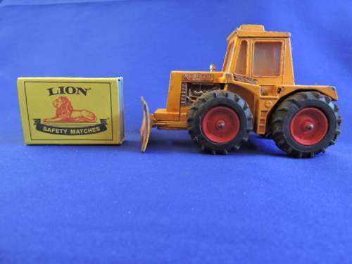 Matchbox Lesney Super Kings K-5 Muir Hill Tractor (Wide Rims and Tyres)..