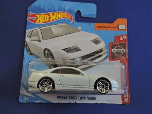 Hot Wheels Nissan 300 ZX Twin Turbo ( White ) like Datsun