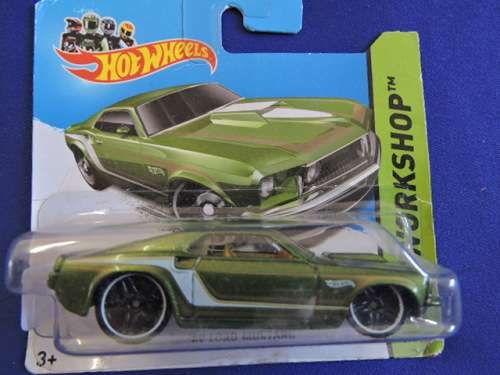 Hot Wheels FORD MUSTANG ( Green ) ......