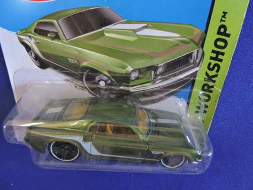 Hot Wheels FORD MUSTANG ( Green ) ......