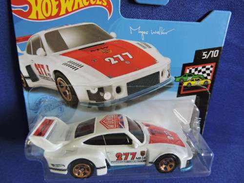 Hot Wheels PORSCHE 935 ( White with red bonnet 277 )....