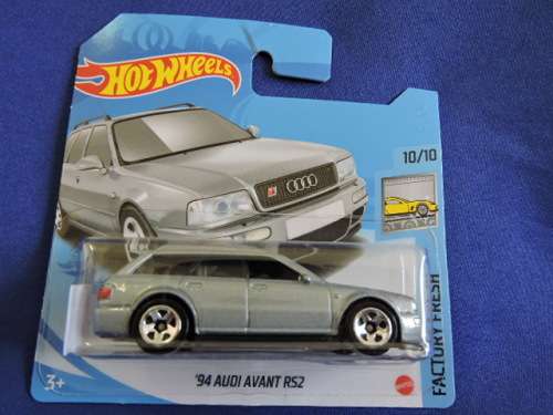 Hot Wheels AUDI AVANT RS2 ( Silver ) .........