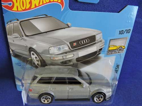 Hot Wheels AUDI AVANT RS2 ( Silver ) .........