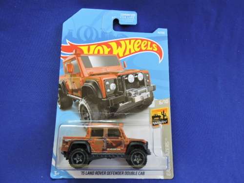 Hot Wheels Land Rover Defender Double Cab ( Bronze Camo ) # BAKKIE BONANZA #....