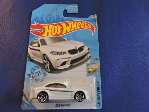 Hot Wheels BMW M2 ( White ).....