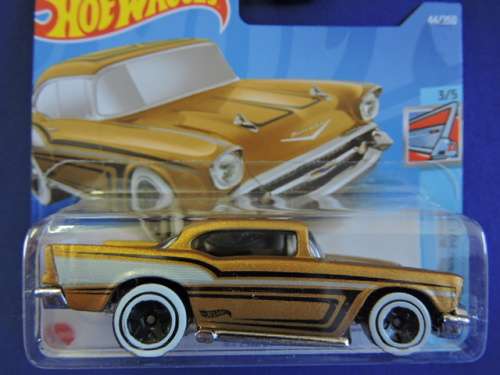 Hot Wheels 57 CHEVY CHEVROLET Bel-Air ( Gold )