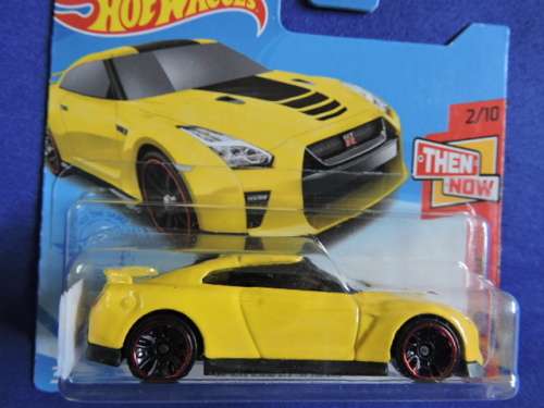 Hot Wheels NISSAN GT-R ( Yellow ) Like Datsun