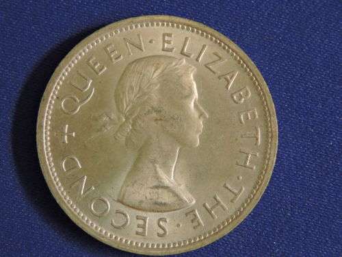 1953 Southern Rhodesia CROWN 5 Shilling Silver Coin Orignal bakerlite Case  # CRAZY BARGAIN COIN #..