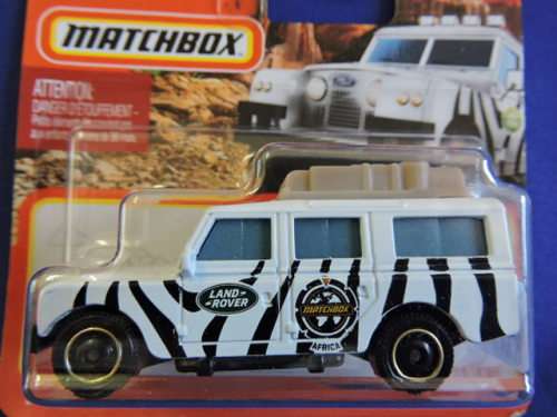 Matchbox LAND ROVER DEFENDER GEN 11 ( Safari stripes ) Like Hot Wheels Short Card........