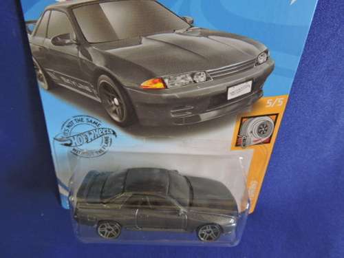 Hot Wheels NISSAN SKYLINE GT-R  ( Grey )  like Datsun