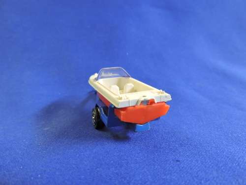 Corgi Juniors  SPEED BOAT AND TRAILOR  Loose like Hot Wheels