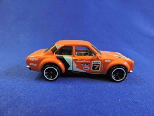 Hot Wheels FORD ESCORT RS 1600  (  Orange  )  Loose model