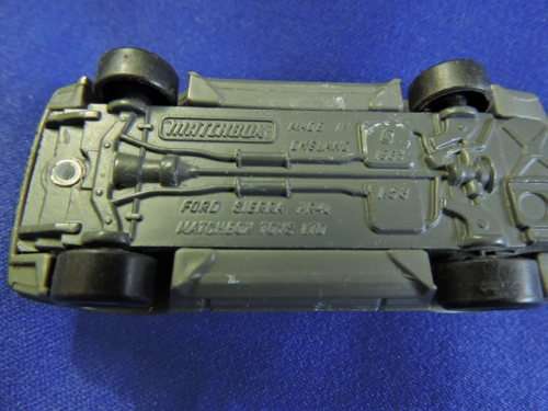 Matchbox  FORD SIERRA     ( Yellow )  Loose model