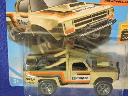 Hot Wheels DODGE D100 (  Grey Mopar )  # BAKKIE BONANZA #..