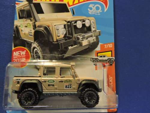 Hot Wheels Land Rover Defender Double Cab ( Beige # 822 ) Long Card  # BAKKIE BONANZA #......