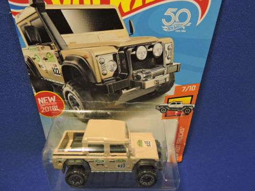 Hot Wheels Land Rover Defender Double Cab ( Beige # 822 ) Long Card  # BAKKIE BONANZA #......