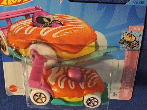 Hot Wheels Donut Drifter ( Treasure Hunt ) Flame on card