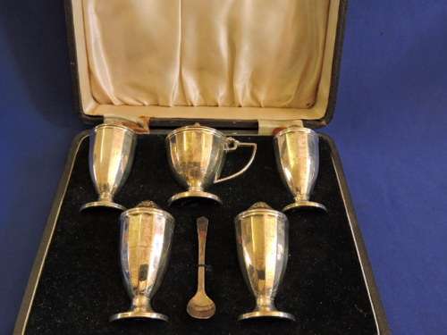 Hallmarked Sterling Silver Boxed 6 Piece Cruet Set BIRMINGHAM 1935