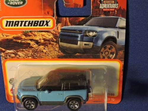 Matchbox Land Rover Defender 90  ( Blue )  Like Hot Wheels