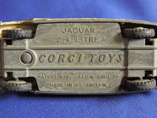 Corgi Toys Jaguar 2.4 liter Like Dinky Toys   # For respray #