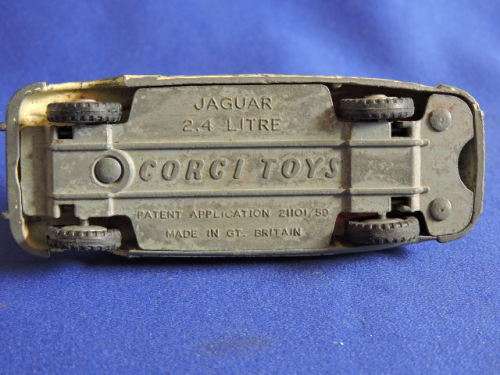Corgi Toys Jaguar 2.4 liter Like Dinky Toys   # For respray #