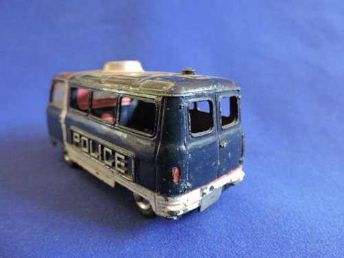 Corgi Toys Commer POLICE van Like Dinky Toys