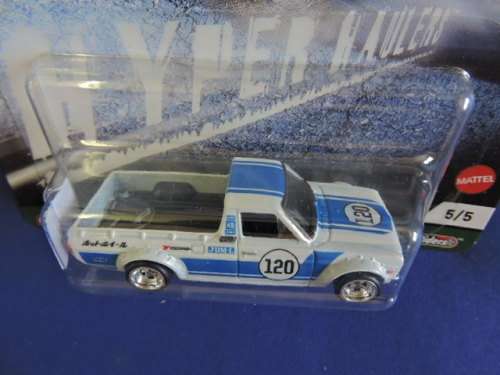 Hot Wheels DATSUN Sunny Truck ( White #120 ) Car Culture full metal with Real Riders Like Nissan