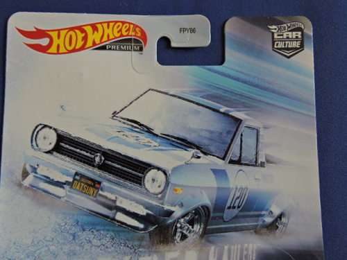 Hot Wheels DATSUN Sunny Truck ( White #120 ) Car Culture full metal with Real Riders Like Nissan