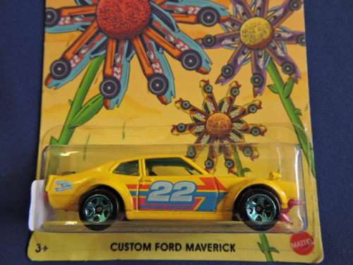 Hot Wheels FORD MAVERICK ( Yellow #22 )