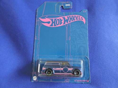 Hot Wheels AUSTIN MINI Van ( Blue & Pink )