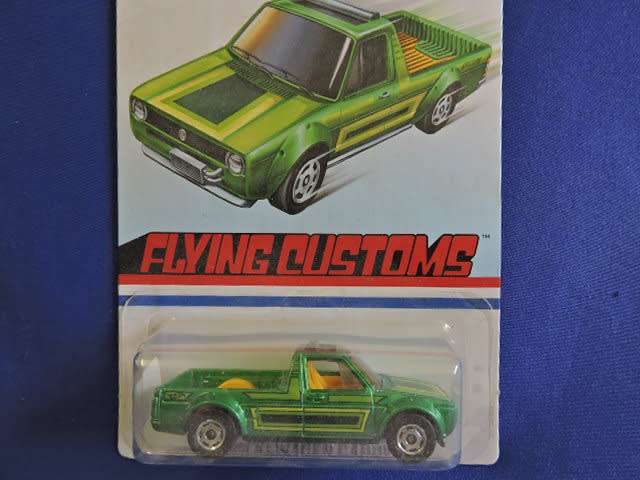 Hot Wheels Volkswagen VW Caddy ( Green ) Flying Customs  Long Card