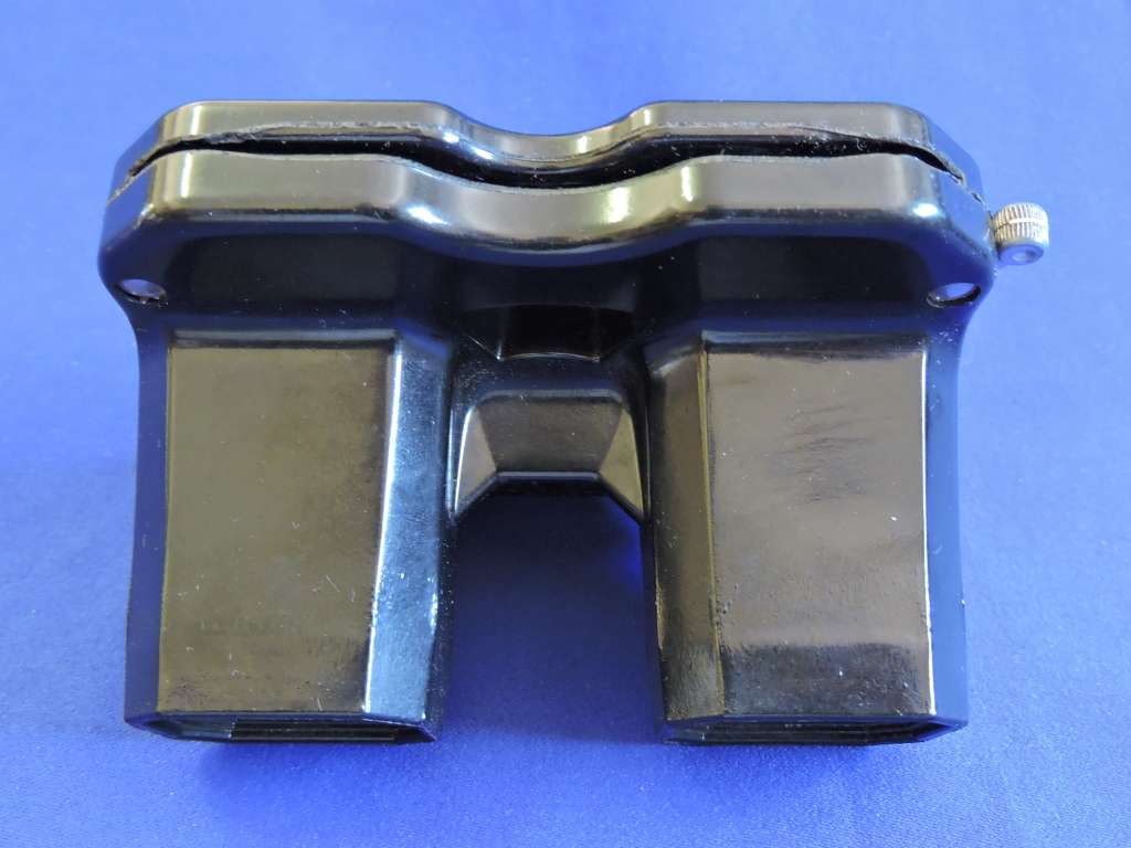 Vintage Sawyer`s VIEW-MASTER 3D like manual movie projector USA made Viewmaster