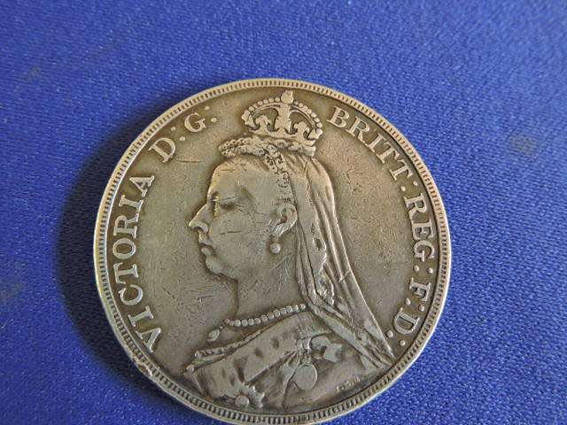 1889 5 Shilling Crown Silver coin  .925 Silver