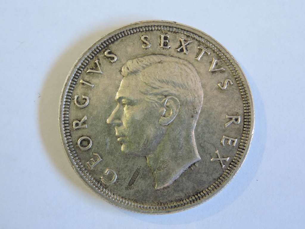 1948 SA Union 5 Shilling Crown 80% Silver coin  Low starting bid