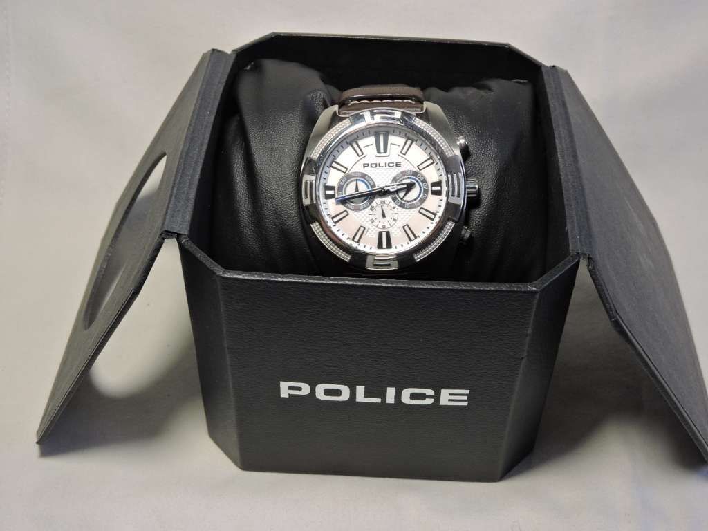 POLICE mens wristwatch