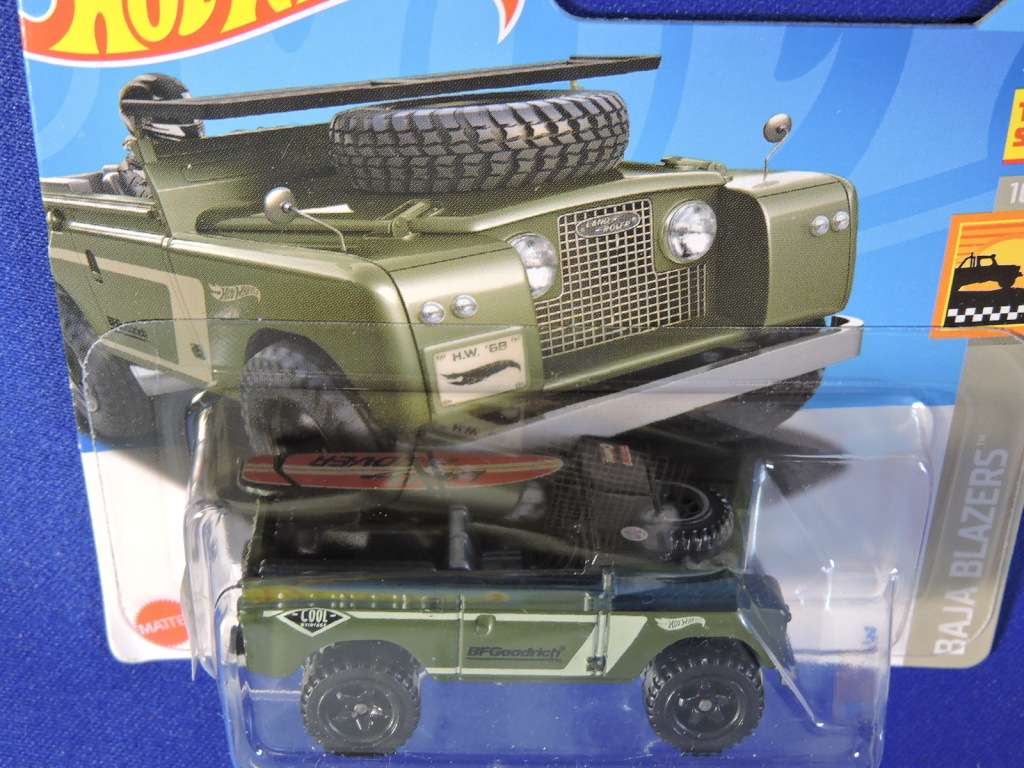 Hot Wheels Land Rover Series 11 ( Green No roof )