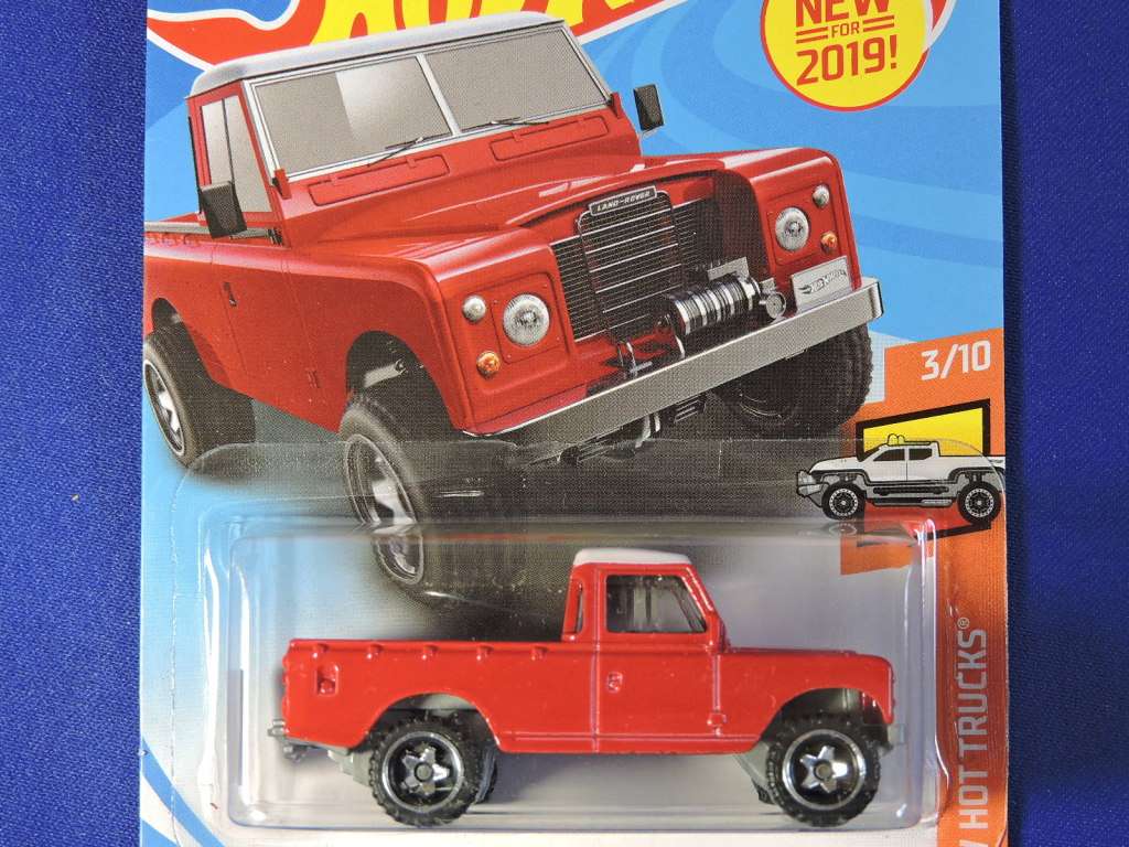 Hot Wheels Land Rover Series 111 Pickup ( Red #3 ) Long Card