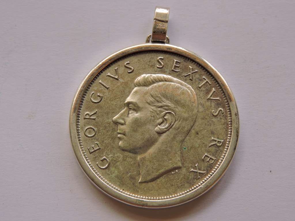 1954 5 Shilling Crown Coin pendant jewellery piece