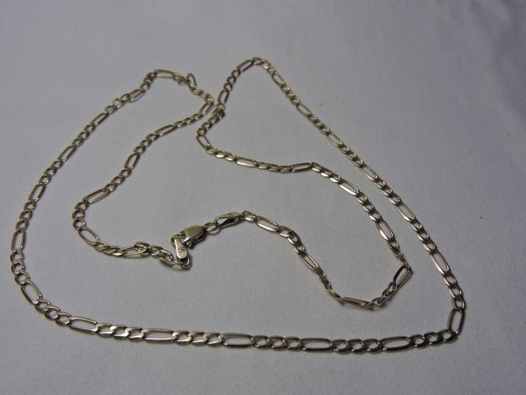 9ct Gold chain  3,9g    # Low starting Bid #