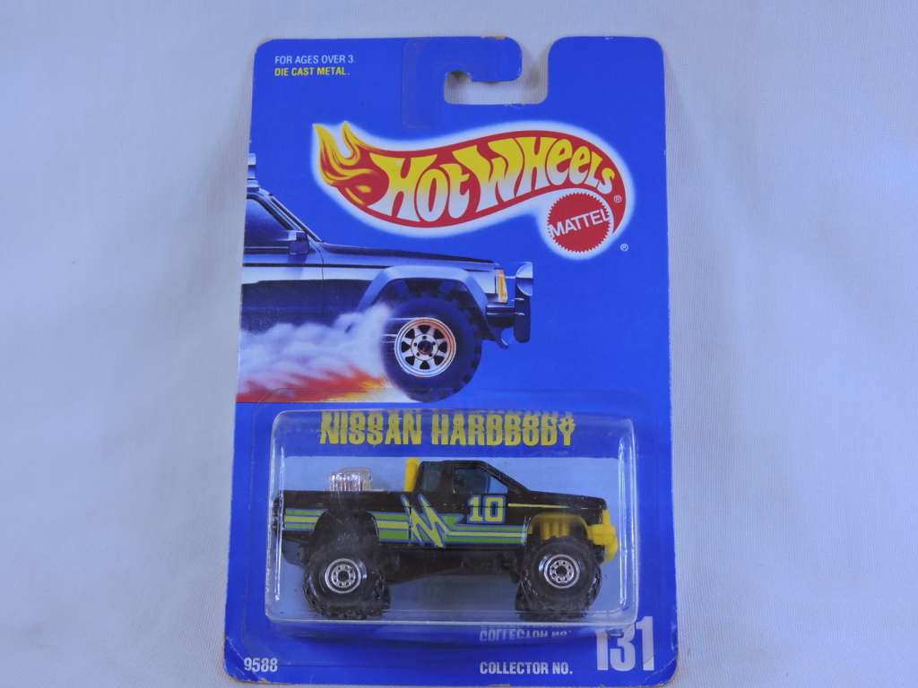Hot Wheels NISSAN Hardbody 4x4 Truck Bakkie ( Black #10 ) Like Datsun