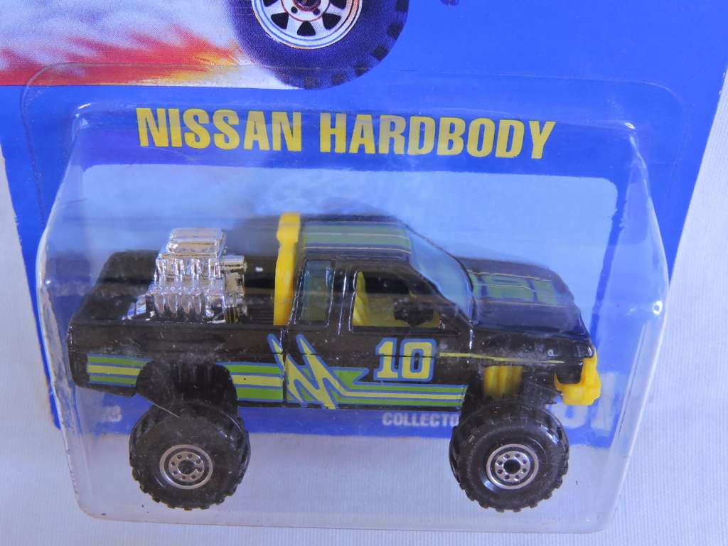 Hot Wheels NISSAN Hardbody 4x4 Truck Bakkie ( Black #10 ) Like Datsun