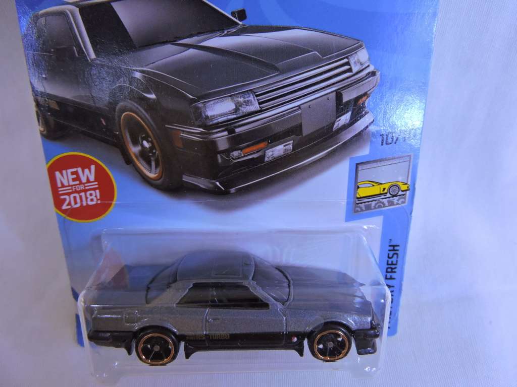 Hot Wheels NISSAN Skyline R30 Turbo ( Silver/Black two tone ) Like Datsun