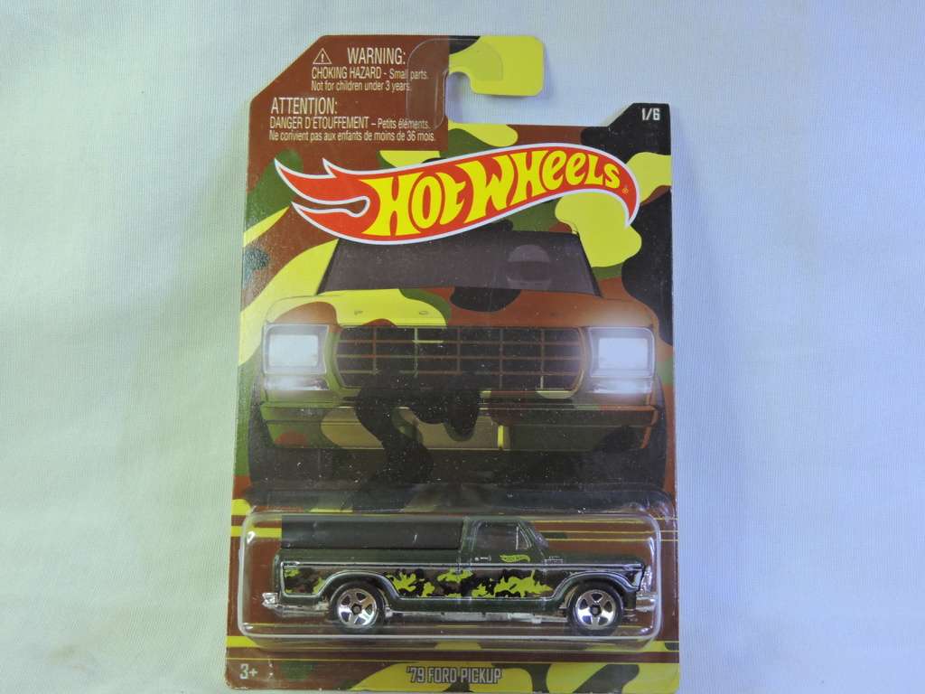 Hot Wheels FORD 79 Ford F-150 Pickup Bakkie ( Green with Canopy )