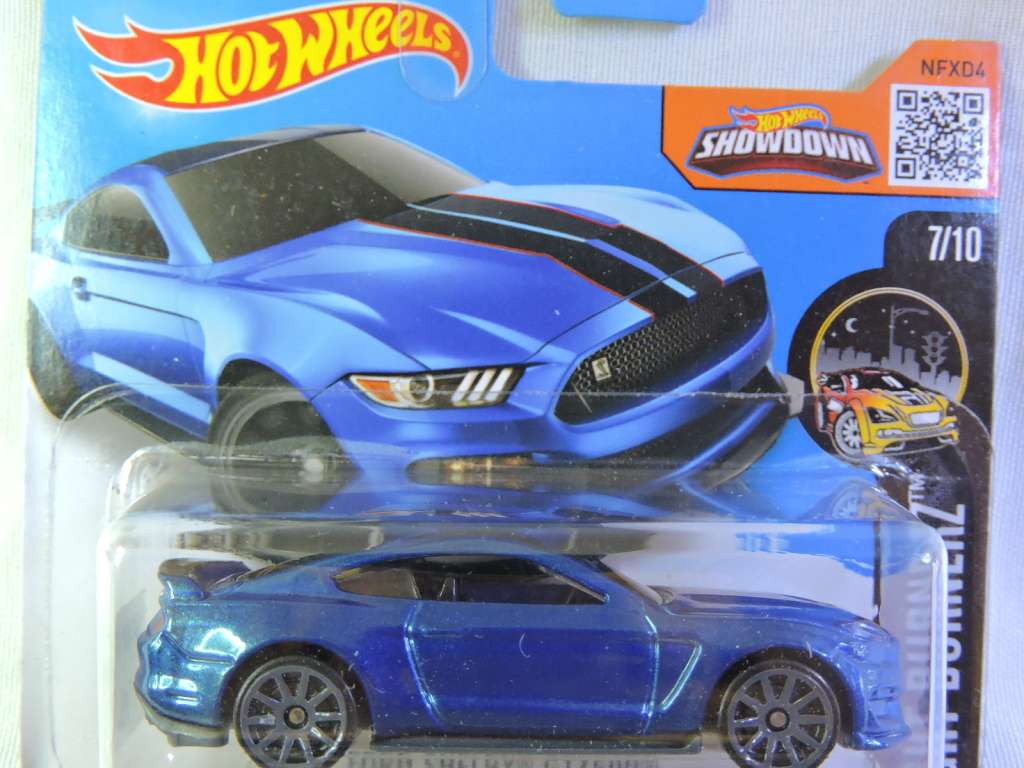 Hot Wheels FORD Shelby GT 350 R ( Blue )  Like Mustang