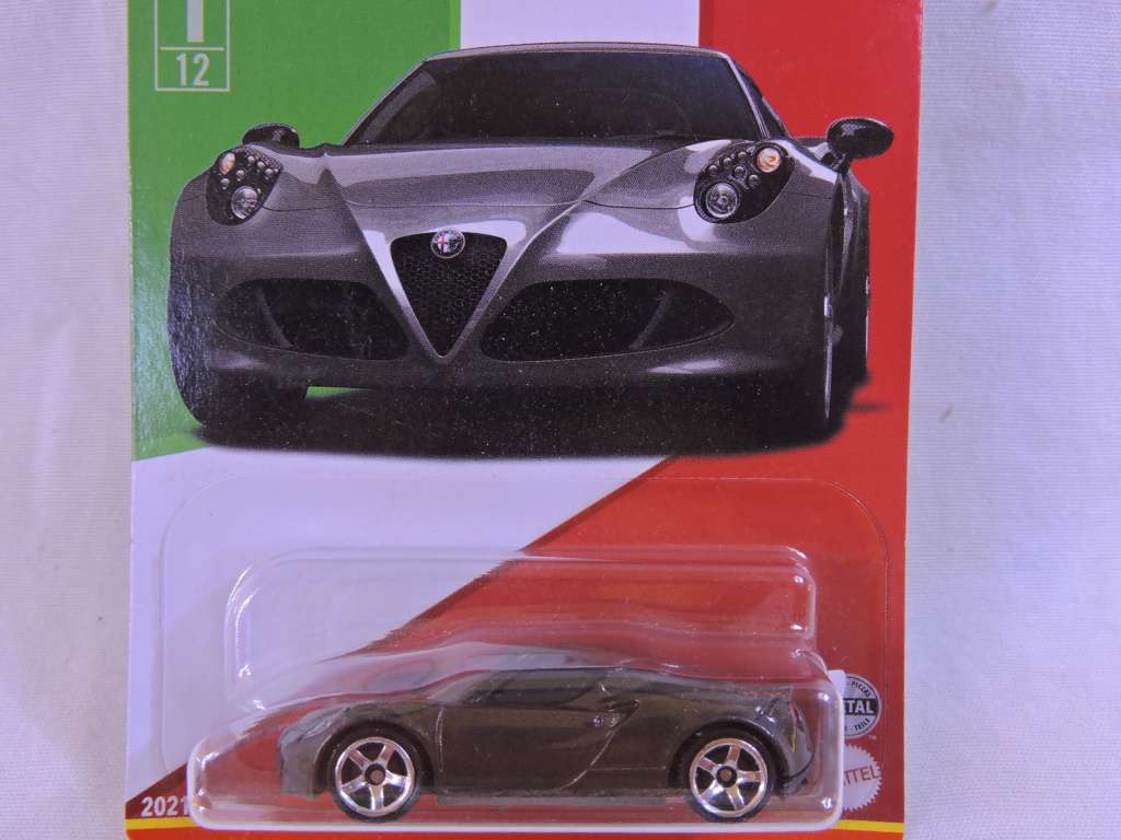 Matchbox Alfa Romeo 4C Coupe  ( Charcoal ) ITALY 1/12  Like Hot Wheels