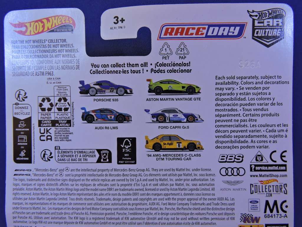 Hot Wheels Audi R8 LMS  ( Race Day ) Car Culture Premium