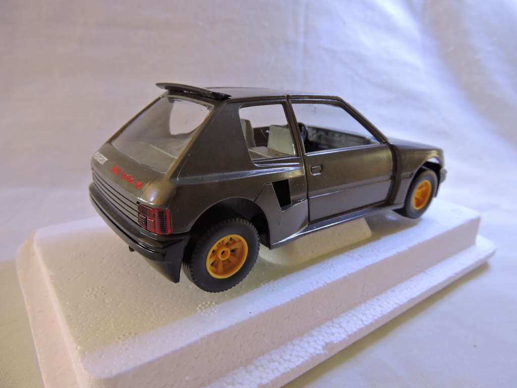 Bburago Peugeot 205 Turbo in Box ( Charcoal ) Rare Model